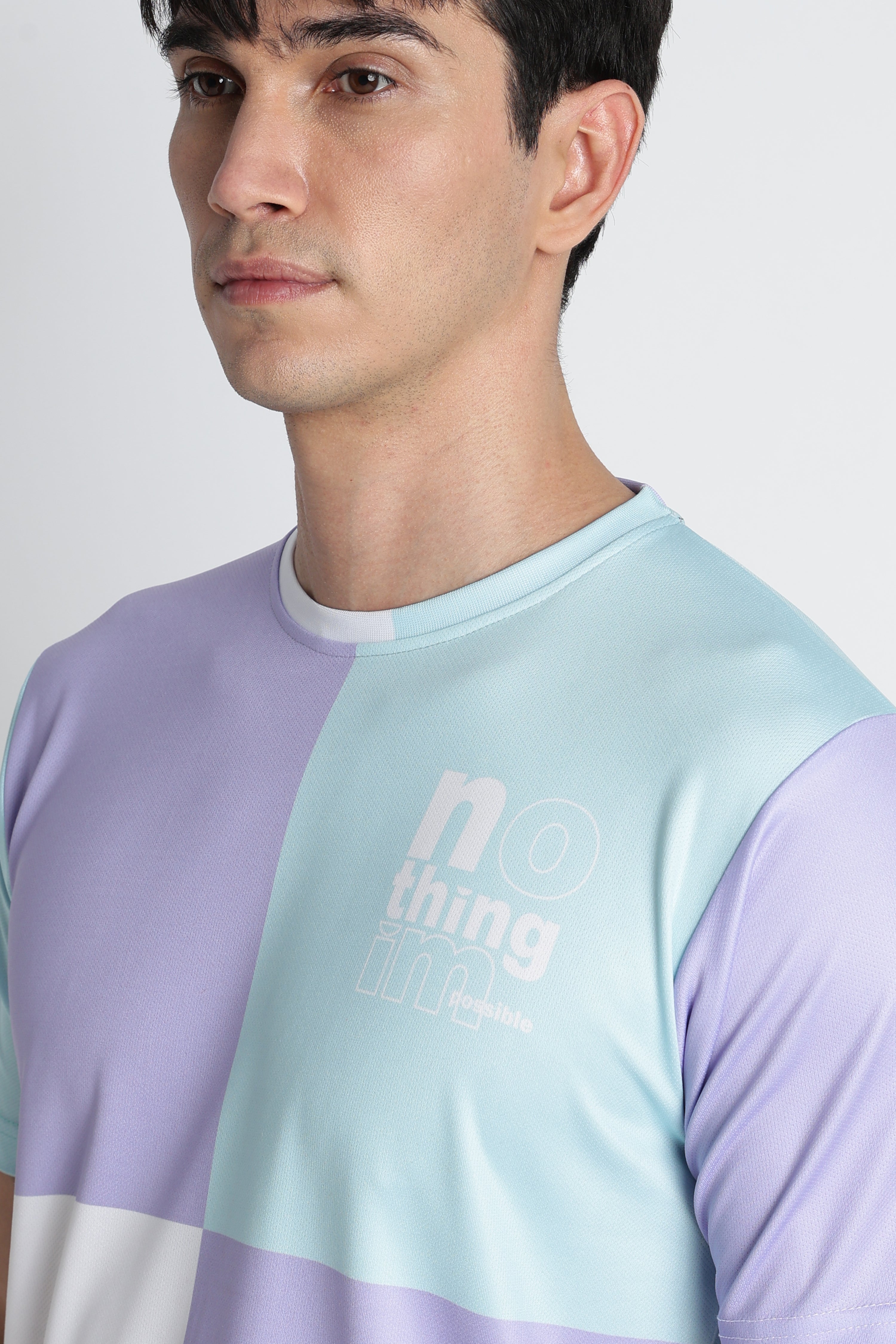 Light Purple Blue Gradient Jersey Tee – Breathable Athleisure Shirt