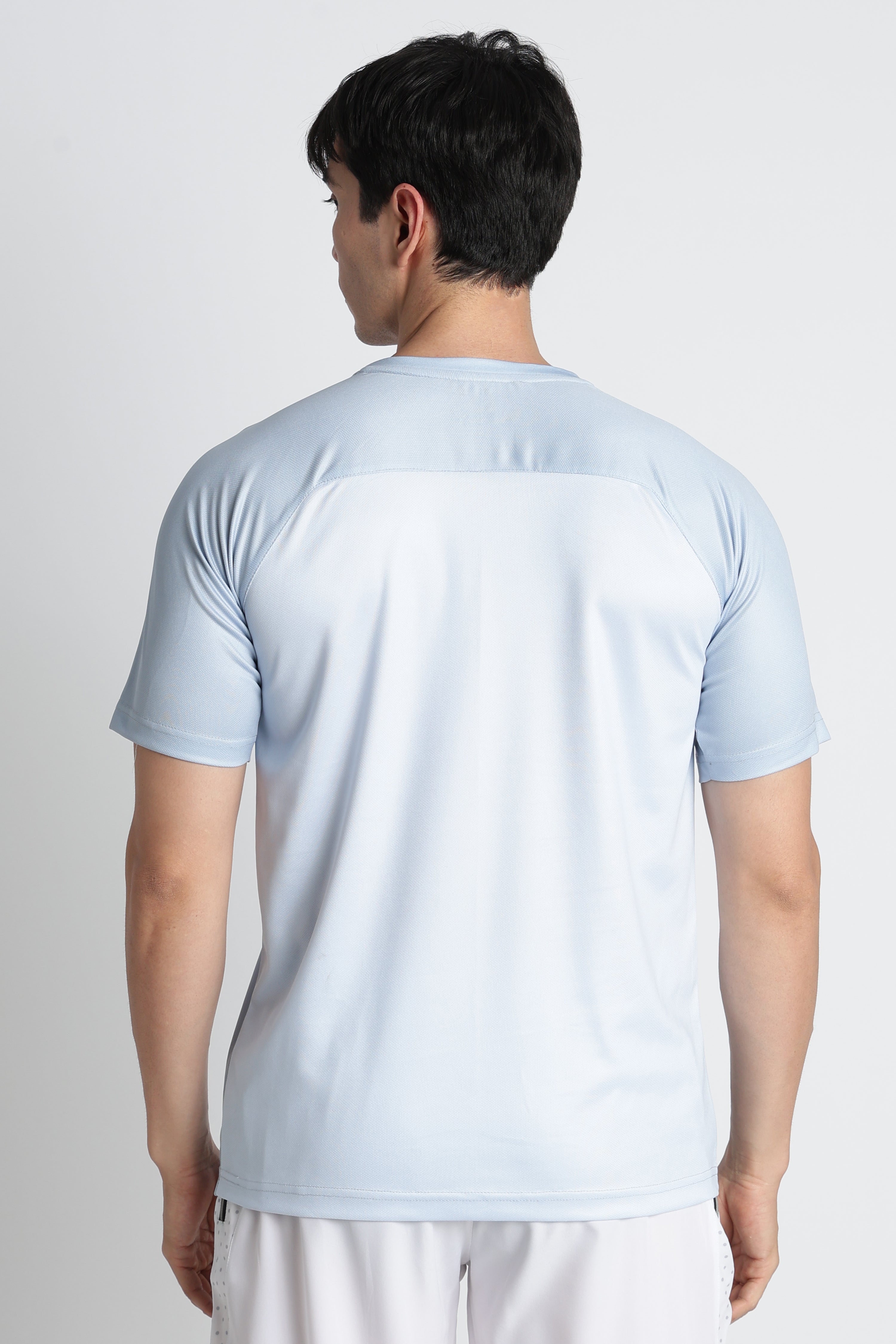 Powder Blue Seamless Jersey Tee – Breathable Athleisure Shirt