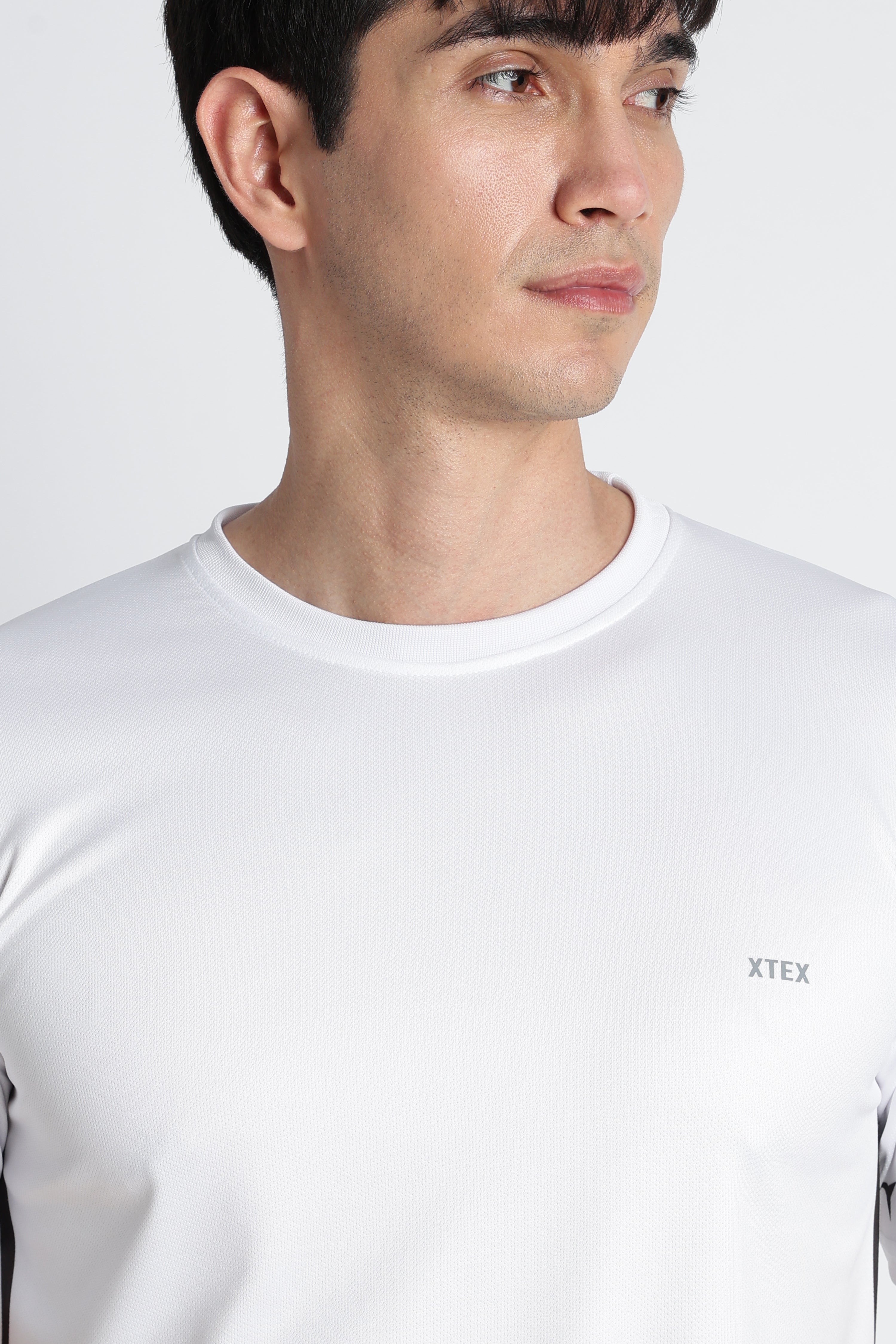 XTEX White Activewear Jersey – Breathable Moisture ‑ wicking