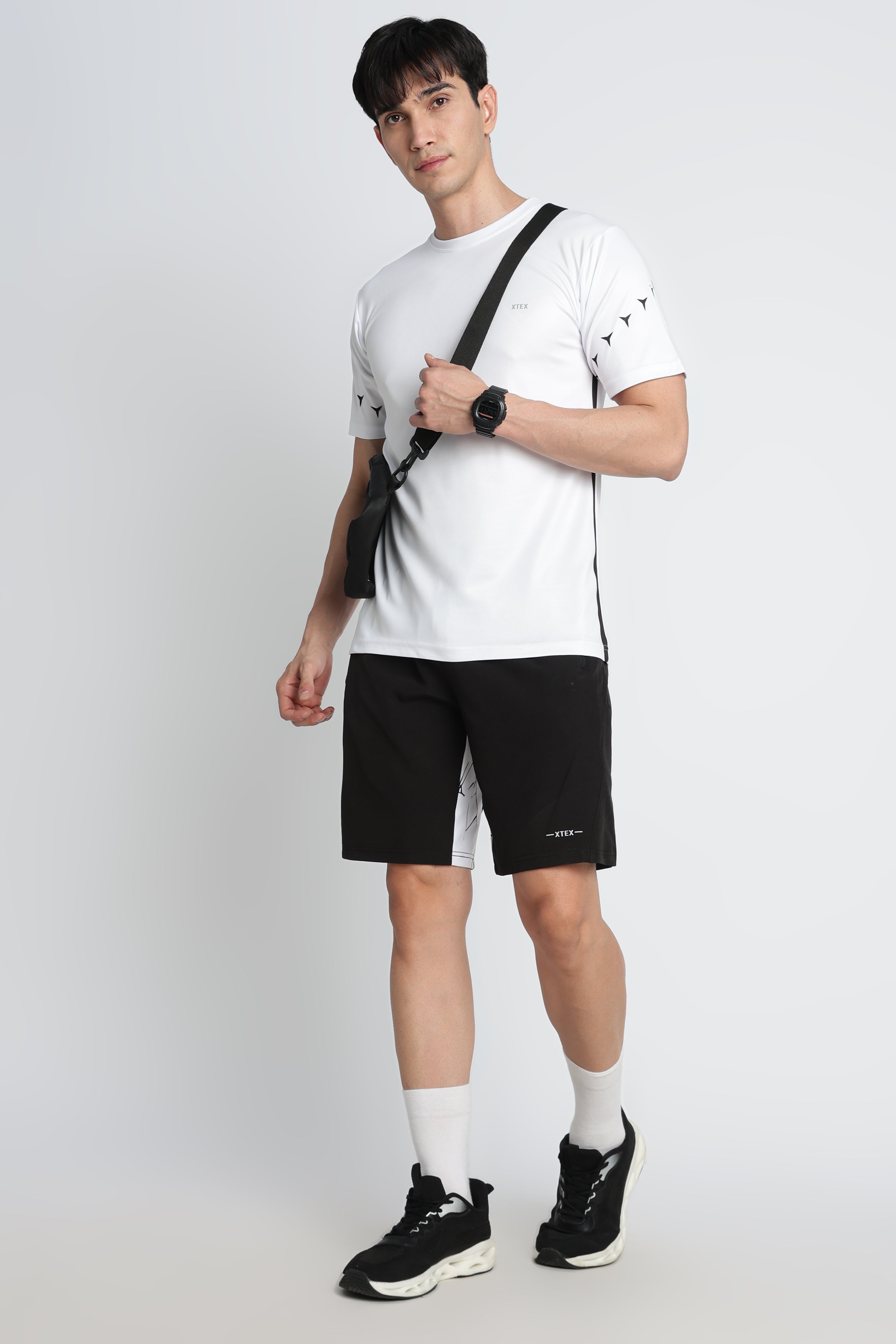 XTEX White Activewear Jersey – Breathable Moisture ‑ wicking