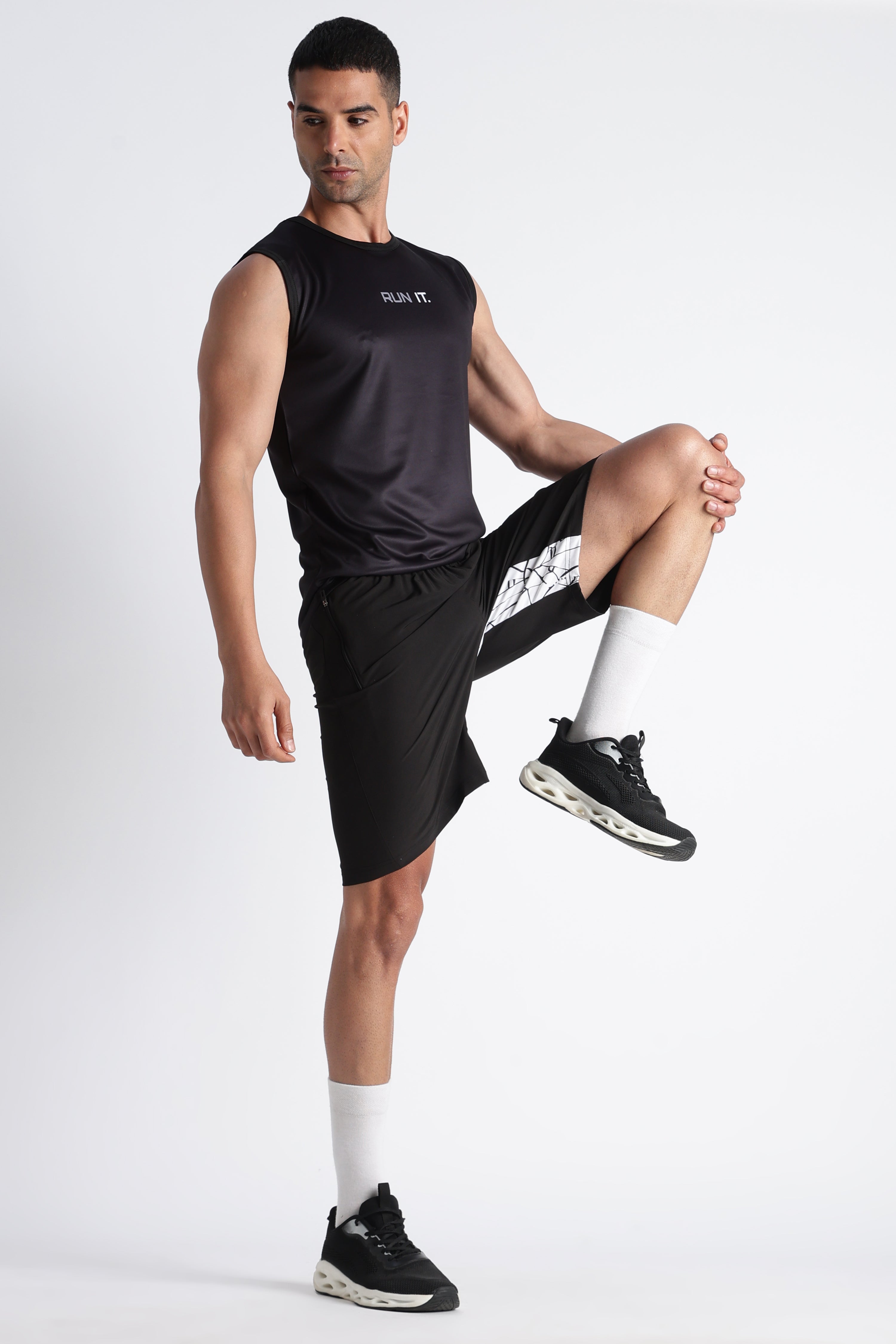 Black Antimicrobial Sleeveless Tank Top | Men's Workout Wear