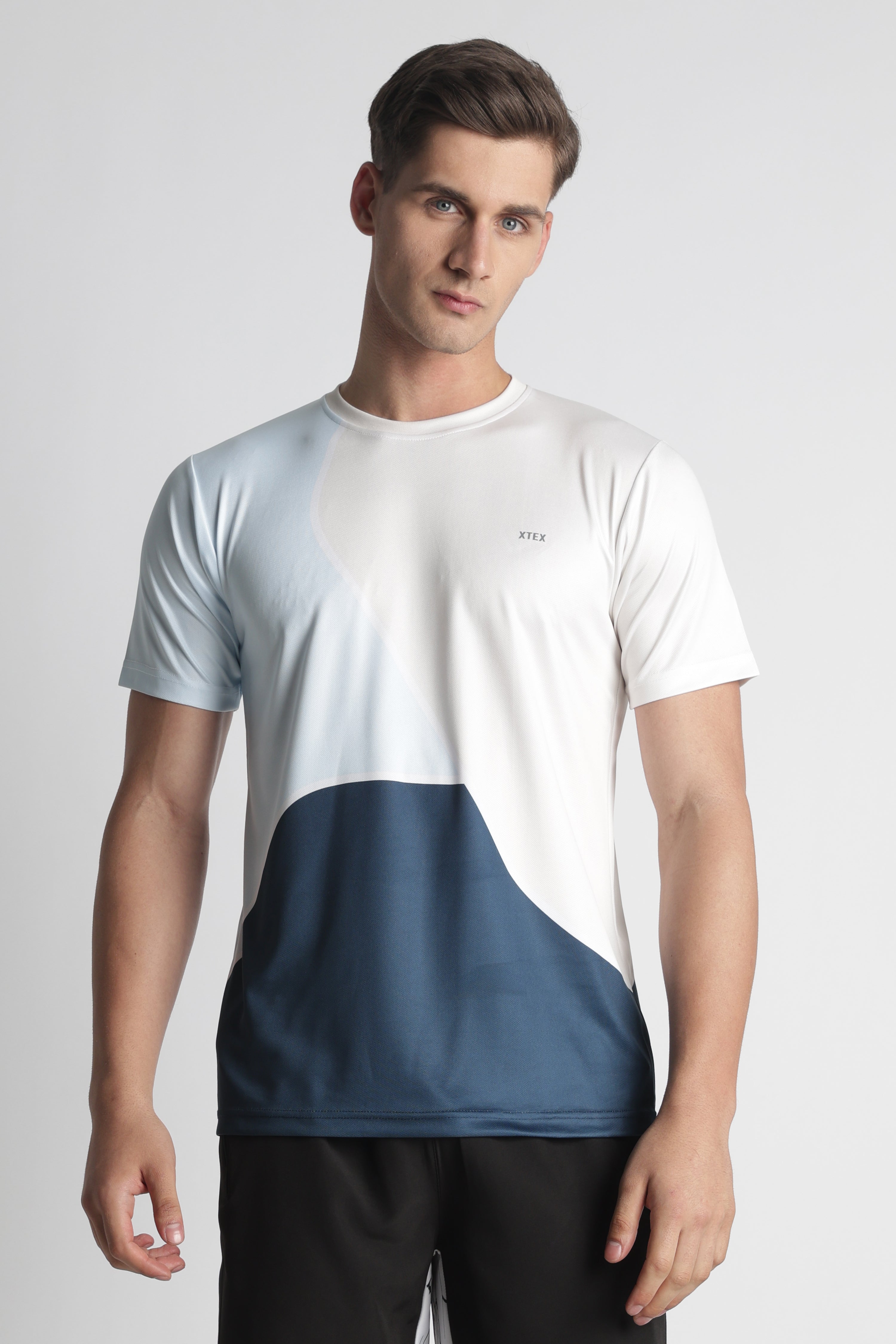 White & Blue Colorblock Athletic Jersey – Breathable Activewear | Xtex