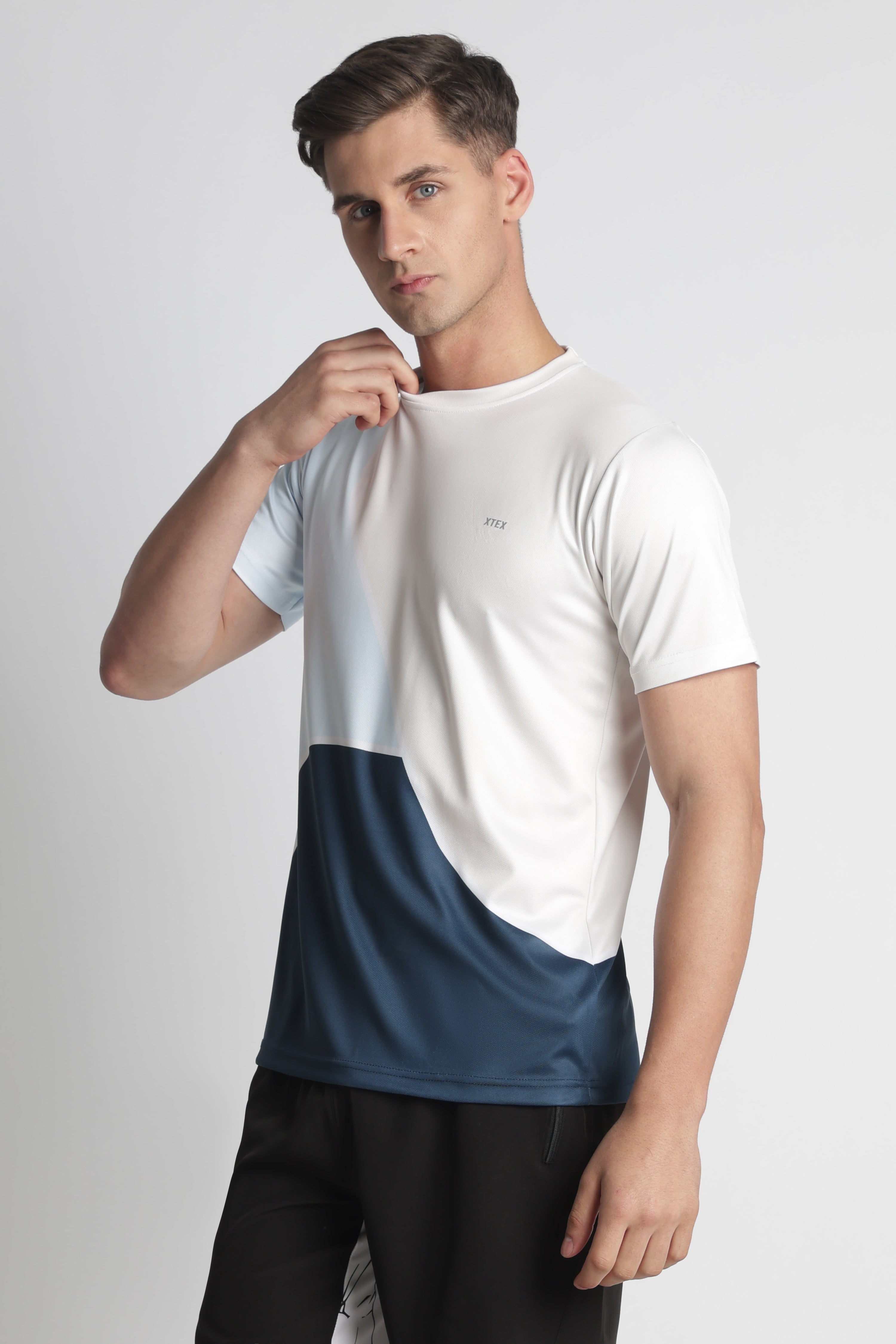 White & Blue Colorblock Athletic Jersey – Breathable Activewear | Xtex