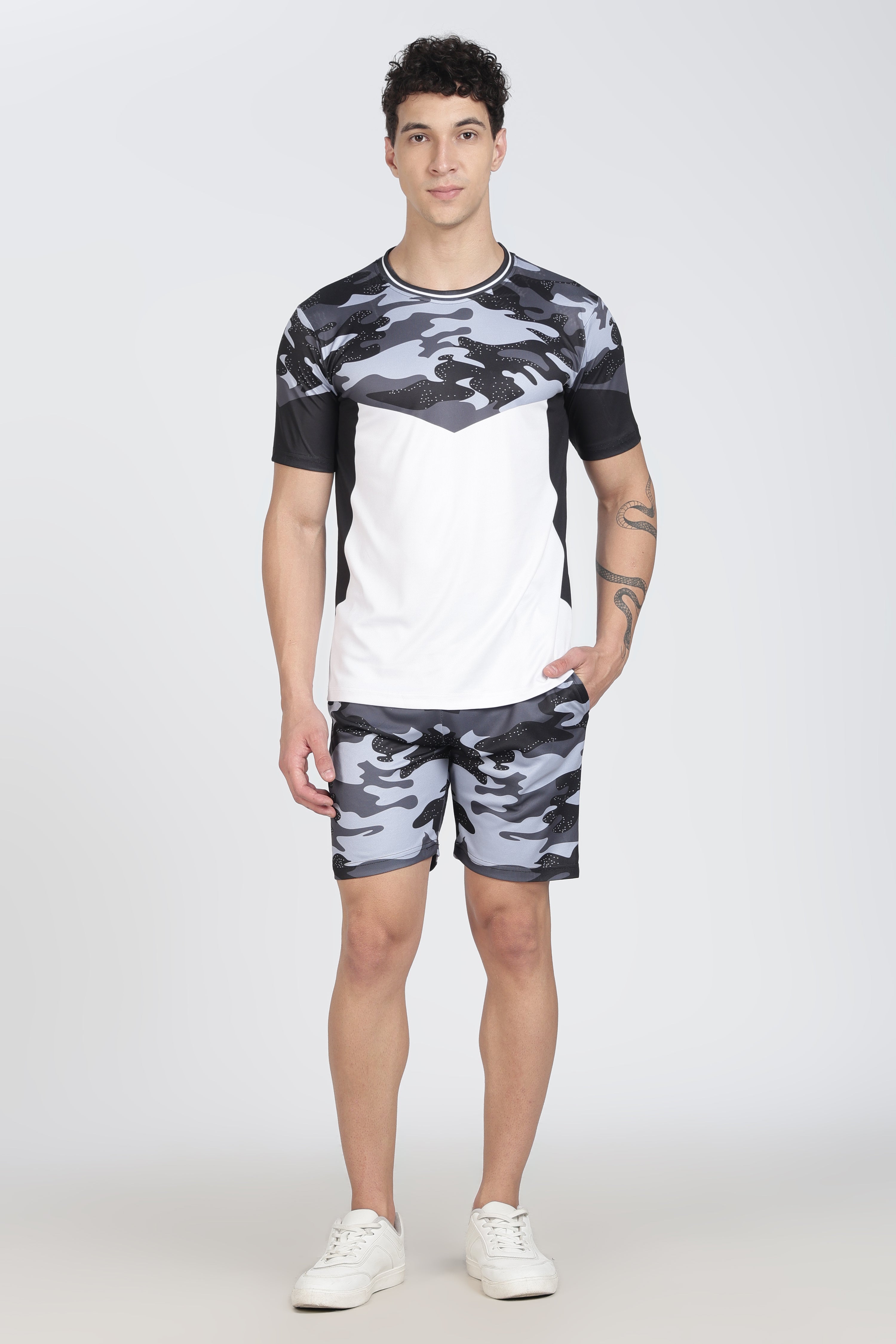 Grey‑Black Camouflage Athletic Tee – Moisture‑Wicking Jersey