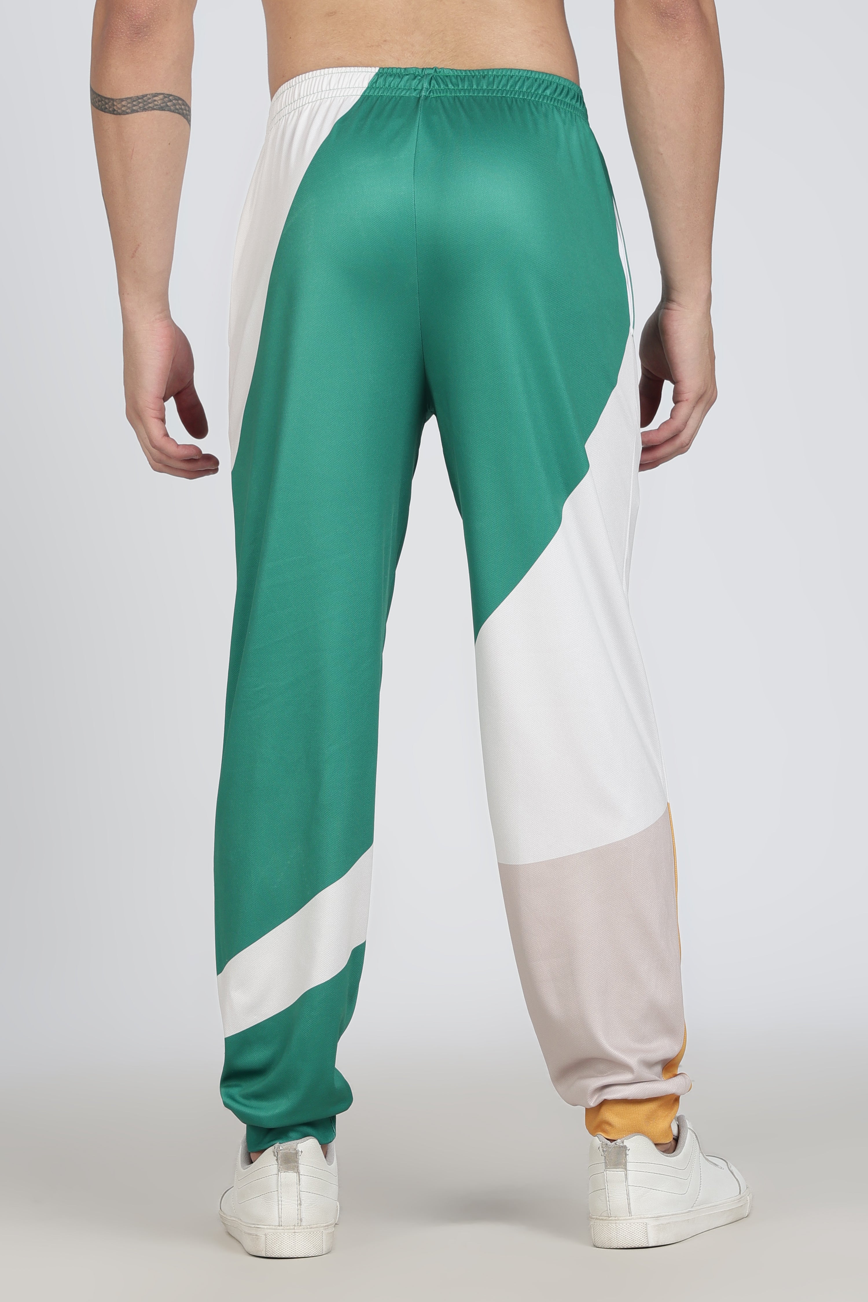 Green‑White Colorblock Hoodie Set – Moisture‑Wicking Active Wear