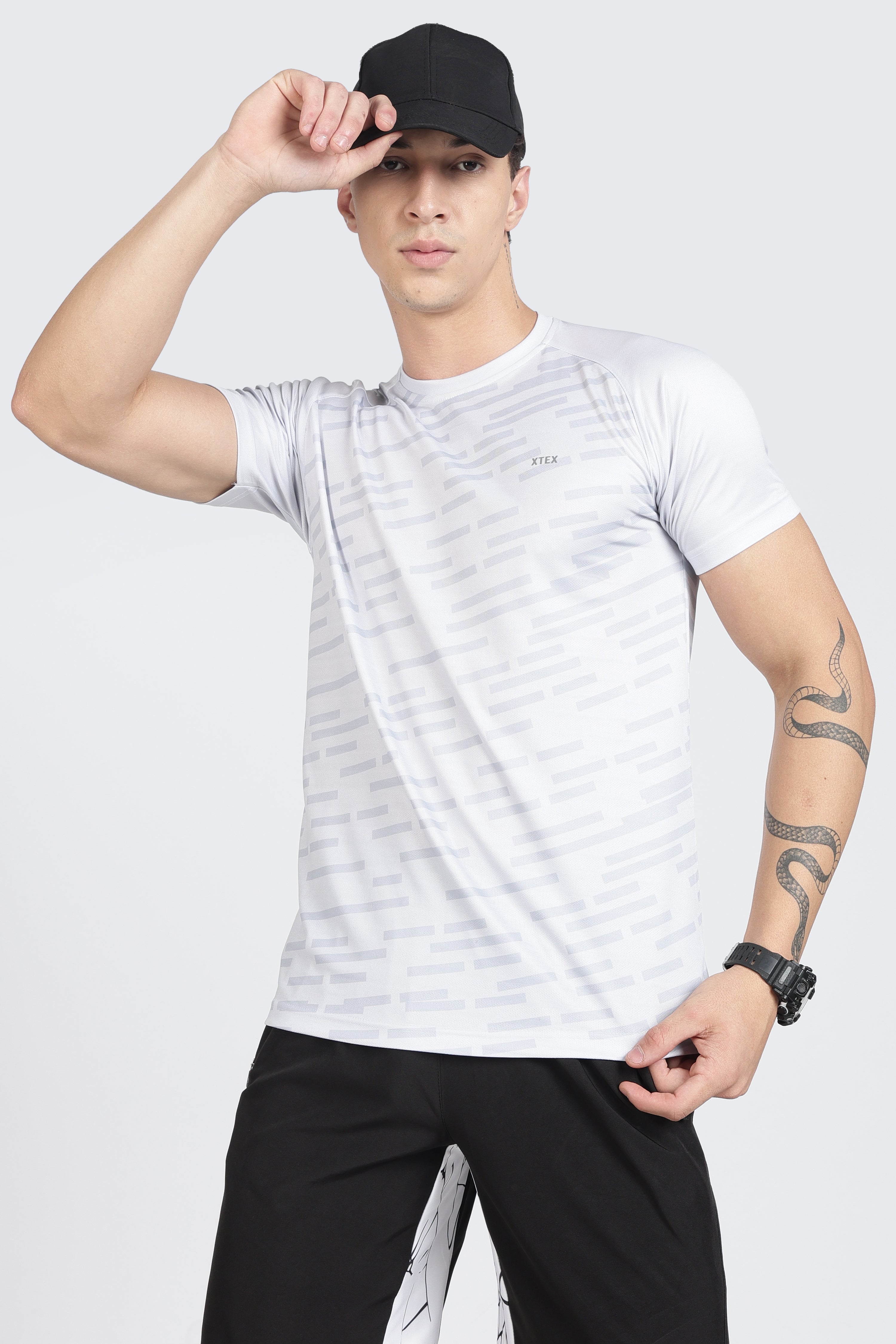 XTEX Silver-Shimmer Performance Jersey – Sporty Athletic Tee