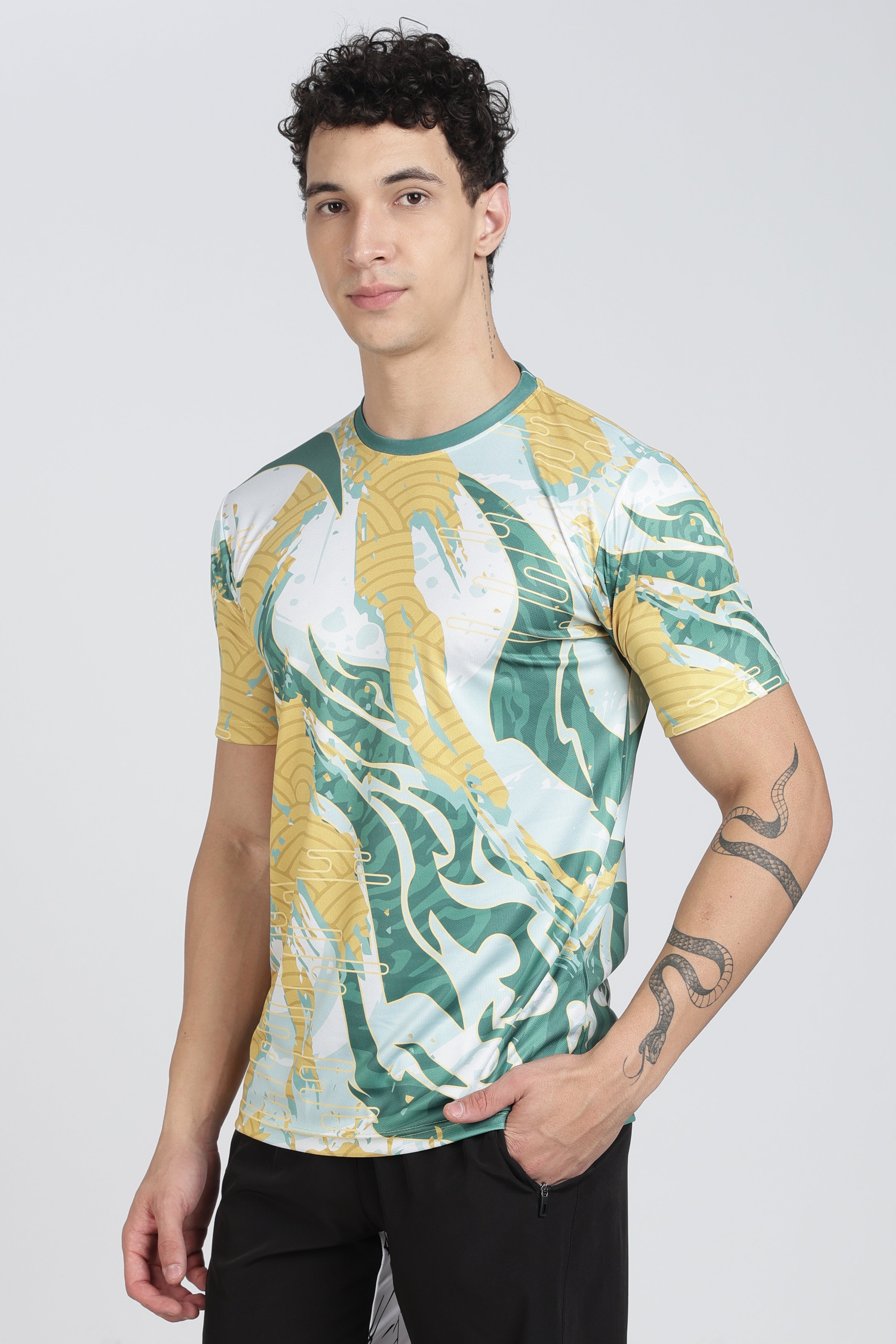 XTEX Green Yellow Abstract Pattern Performance Tee – Fitness Workout T-Shirt