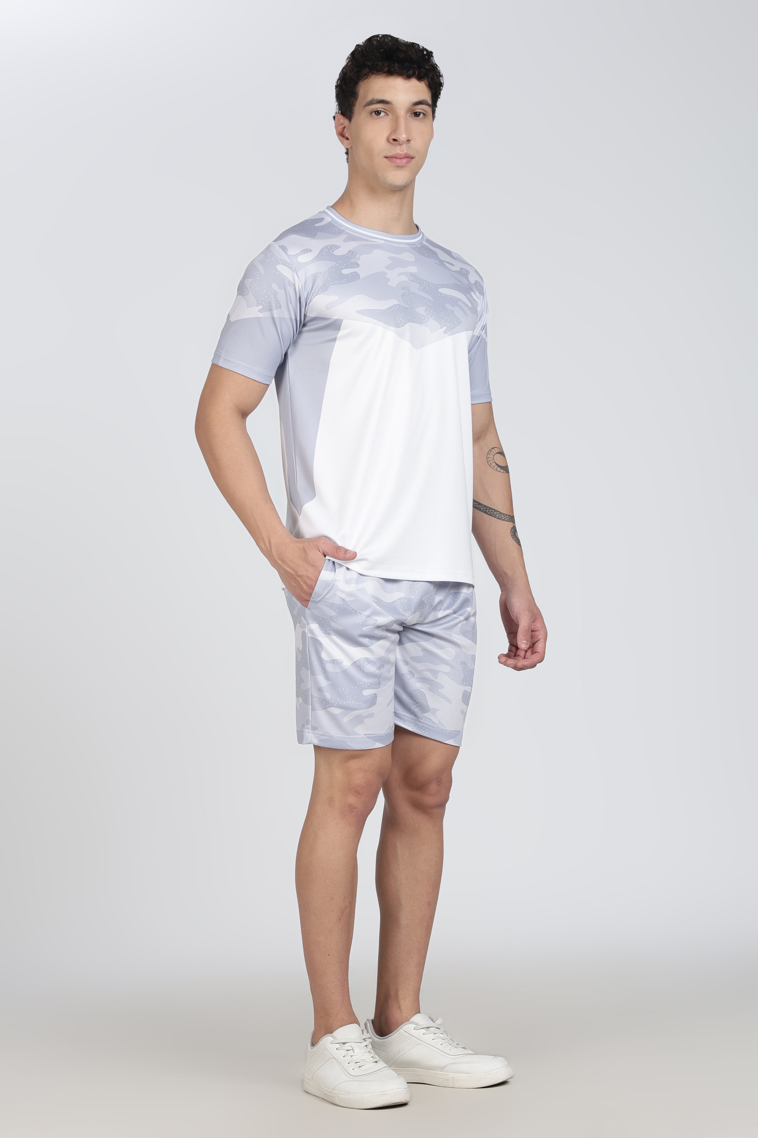 Camouflage Active Wear Jersey – Grey & White Athletic Tee for Sports & Everyday