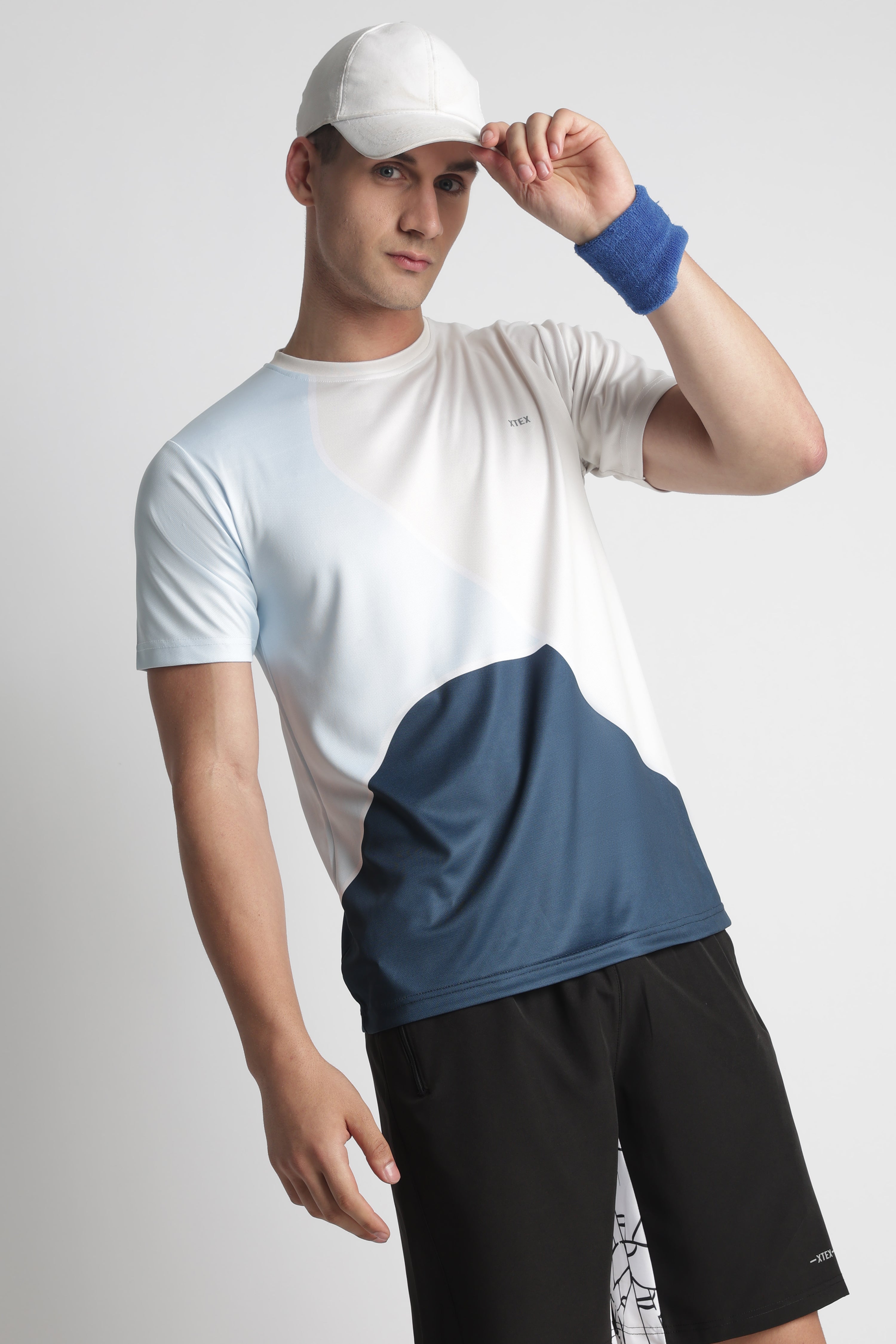 White & Blue Colorblock Athletic Jersey – Breathable Activewear | Xtex