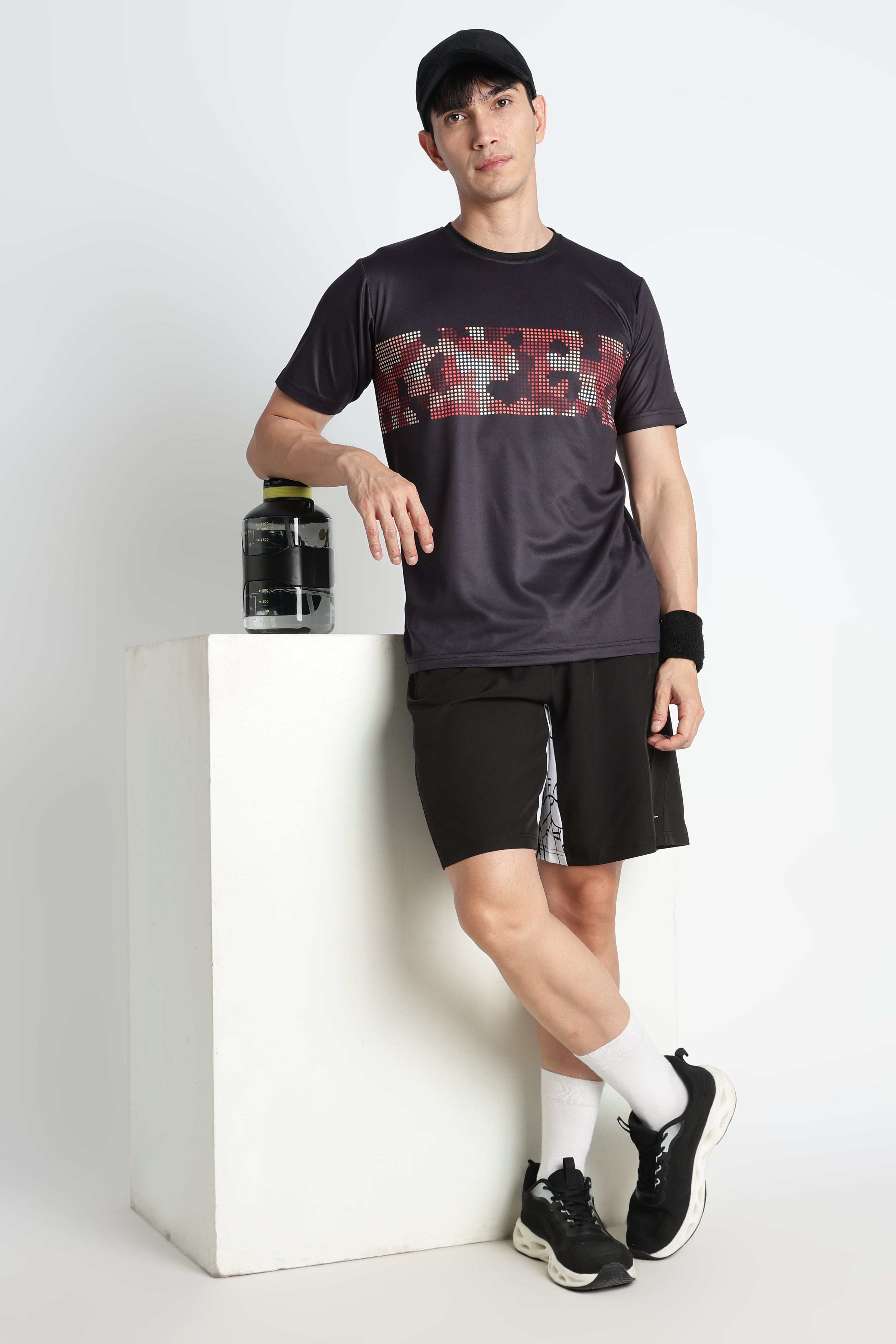 Black Pixel Graphic Jersey – Bold Red-White Activewear Tee for Gym & Training