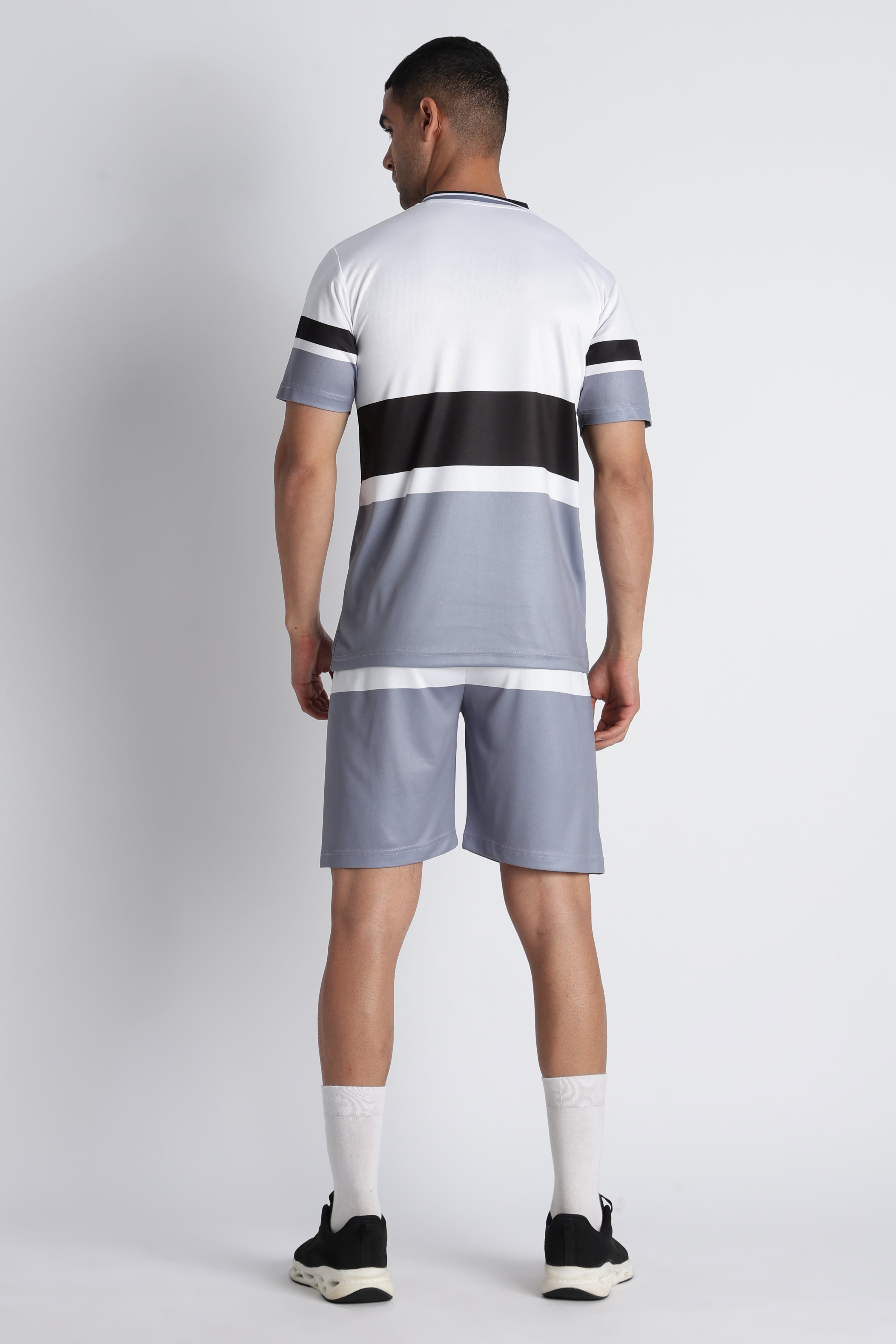 Men’s White Athletic Jersey ‘95’ | V-Neck Sportswear