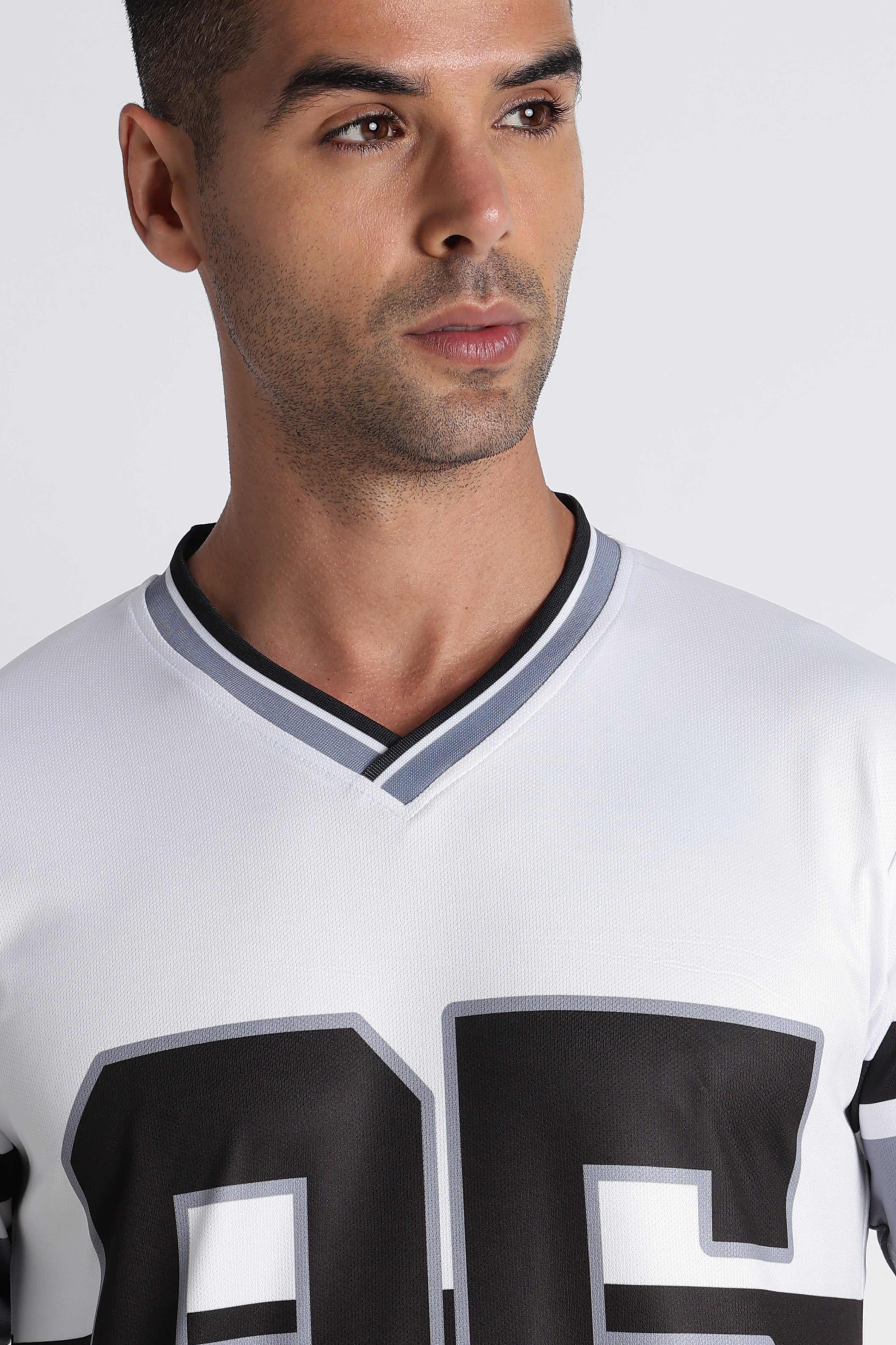 Men’s White Athletic Jersey ‘95’ | V-Neck Sportswear