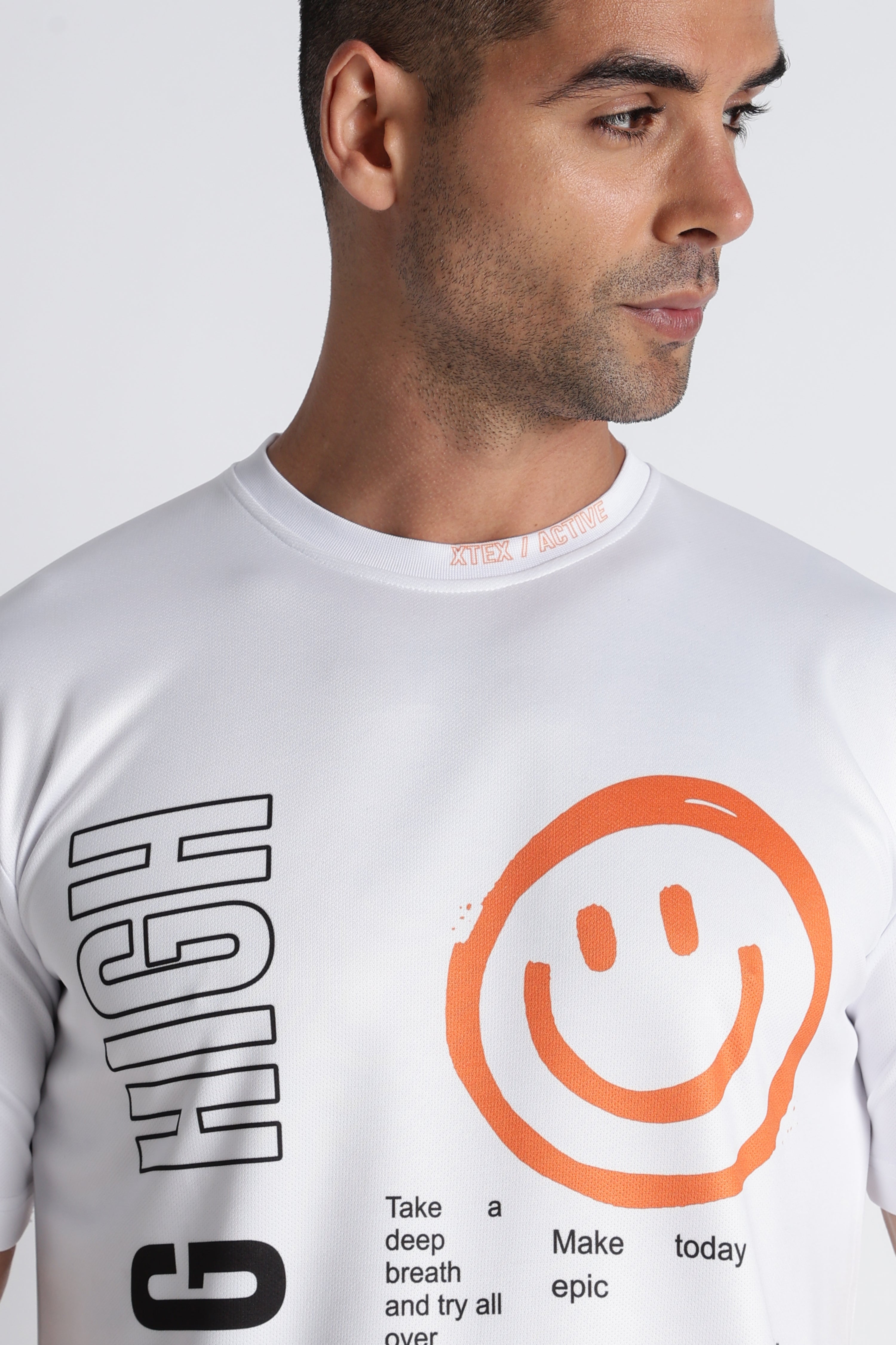 White Smiley Graphic Tee – Casual Active wear