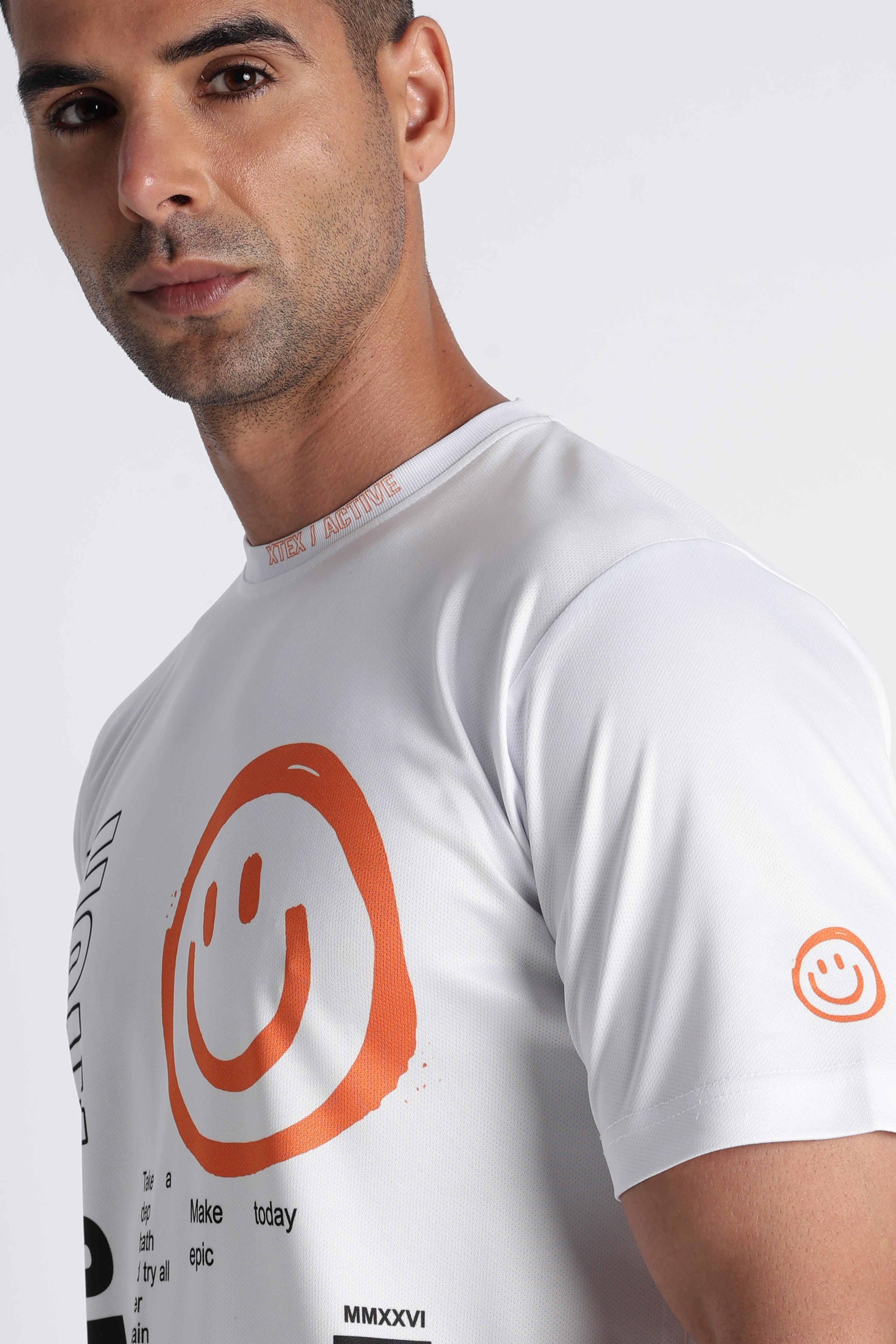 White Smiley Graphic Tee – Casual Active wear