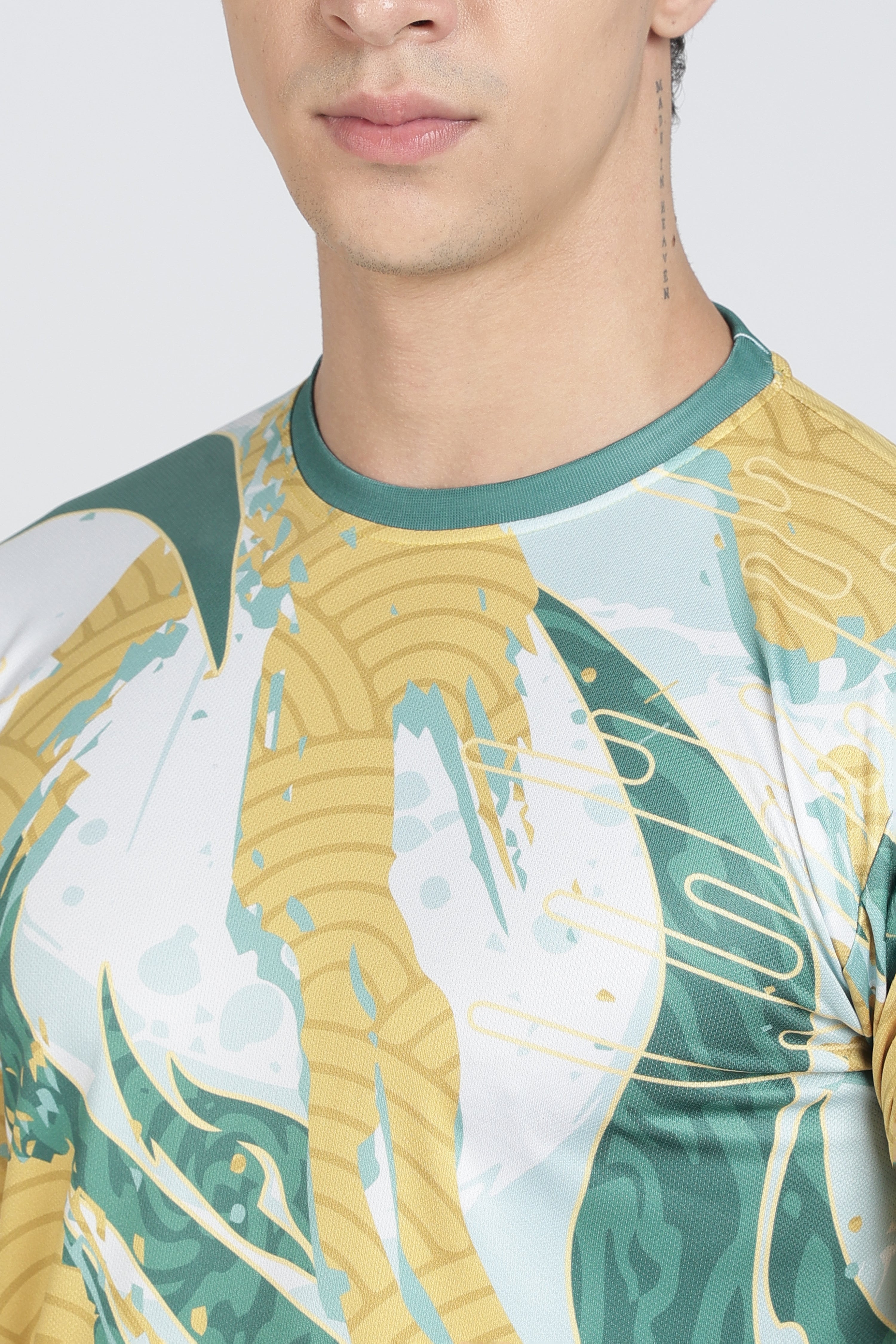 XTEX Green Yellow Abstract Pattern Performance Tee – Fitness Workout T-Shirt