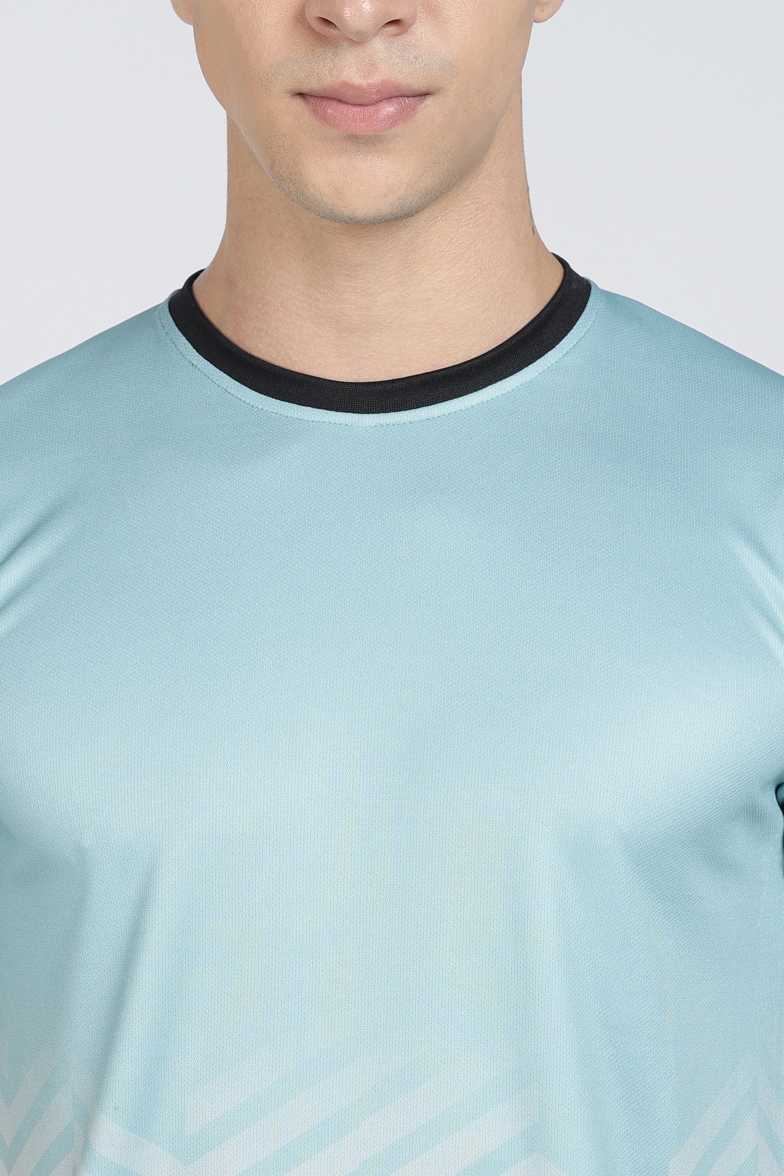 Light Blue Geometric Chevron Performance Tee – Modern Workout T-Shirt