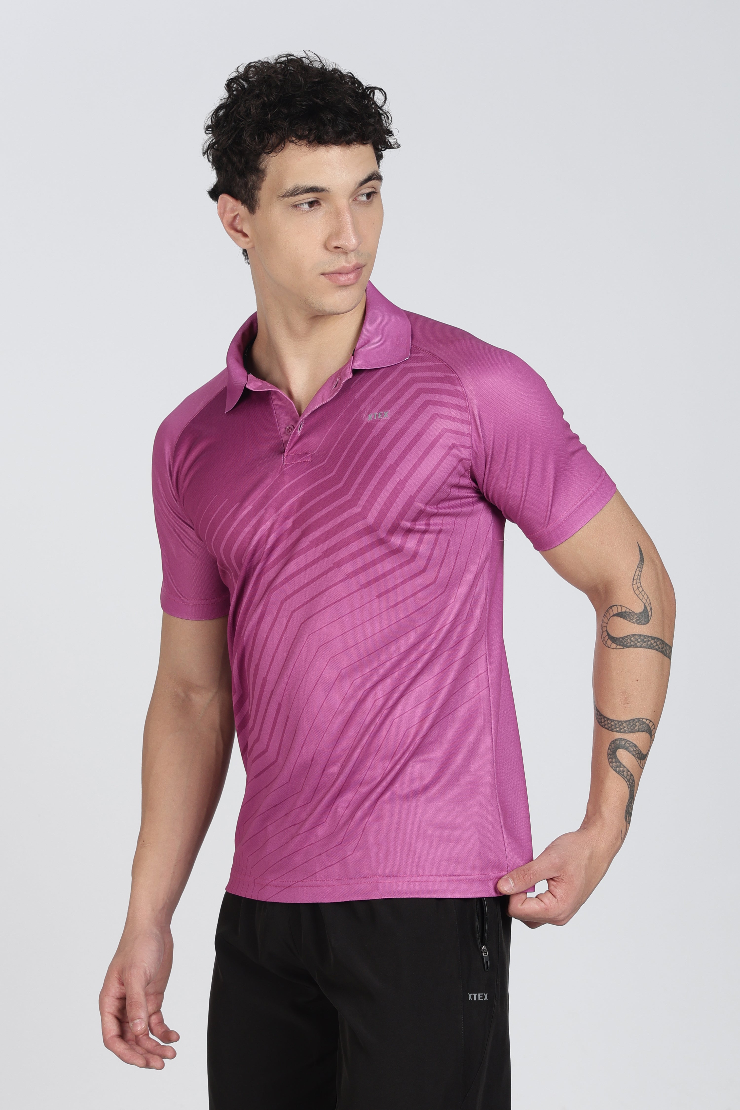 XTEX Pink Performance Polo – Geometric Wave Stripe Shirt for Active Sports & Casual