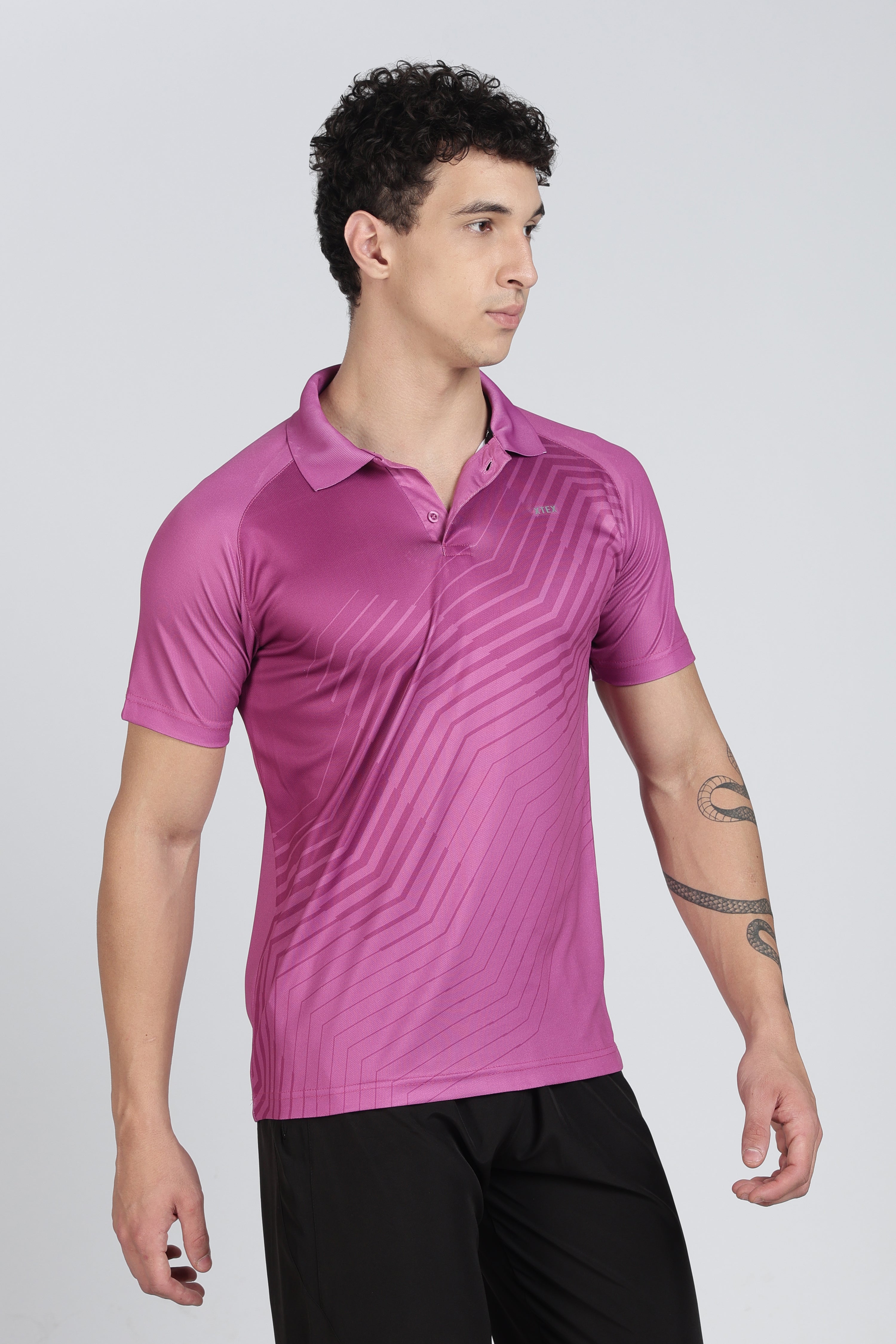 XTEX Pink Performance Polo – Geometric Wave Stripe Shirt for Active Sports & Casual